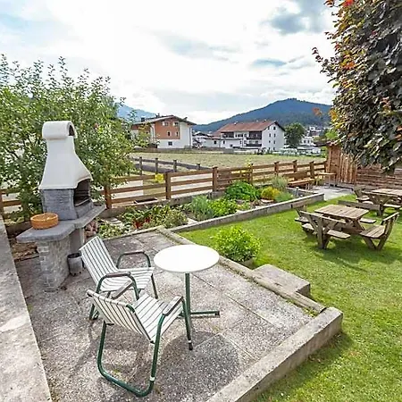 Apartament Hotel 3*